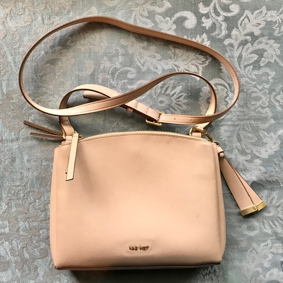 Nine West Handbags - Nine West crossbody purse